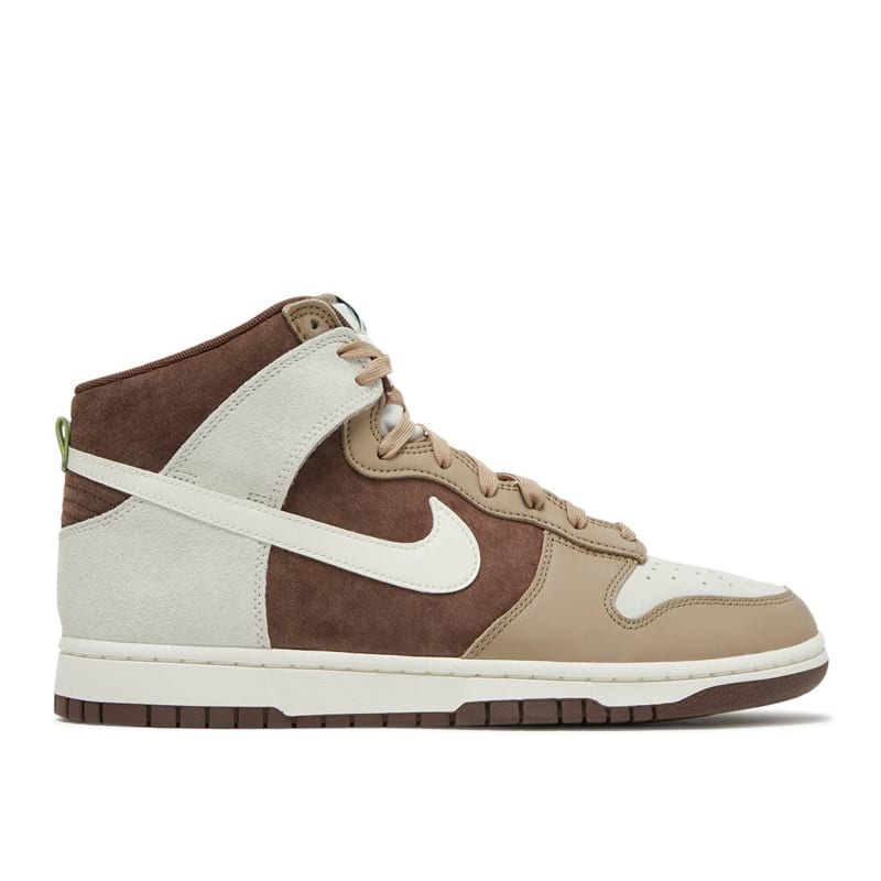 Nike Dunk High "Light Chocolate"