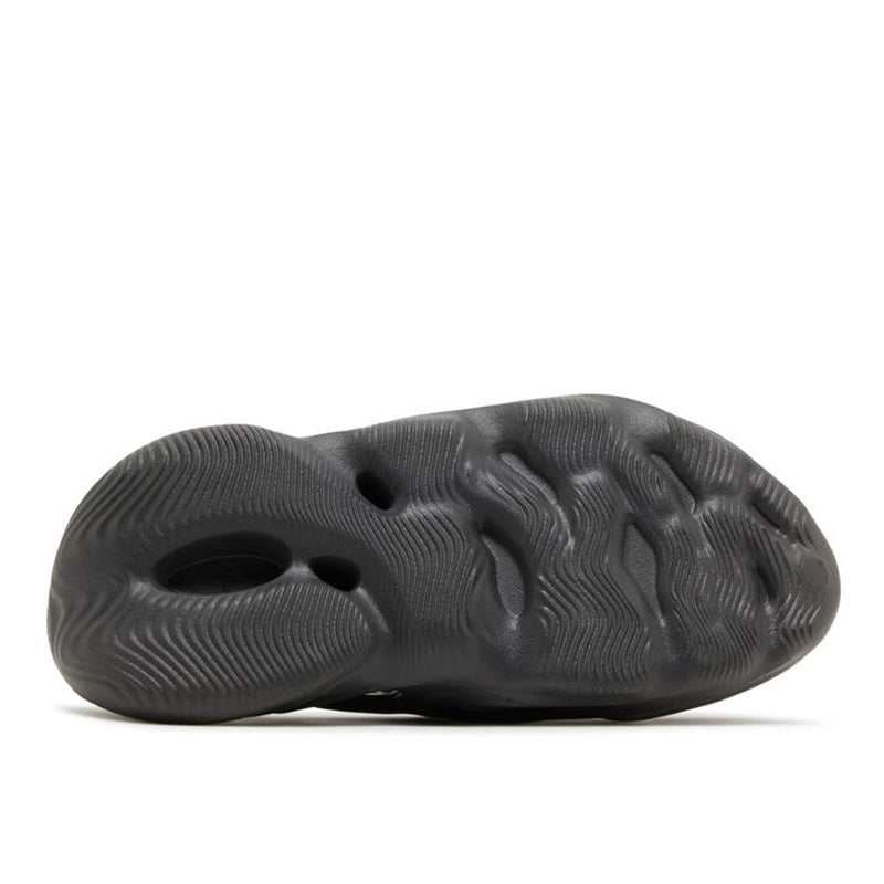 Adidas Yeezy Foam RNNR "Onyx" Sole