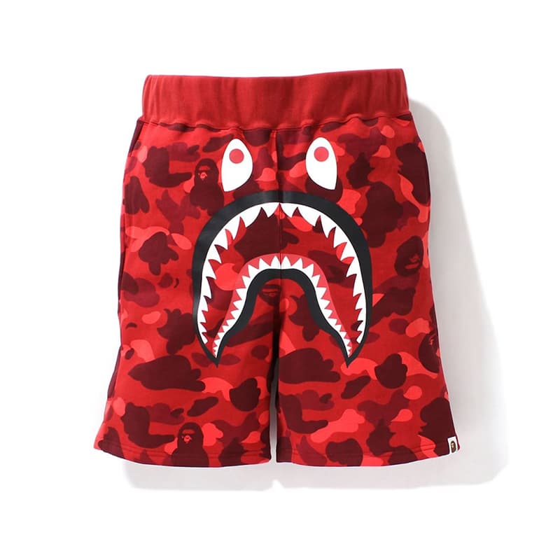 Bape Shark Sweat Shorts - Red Camo